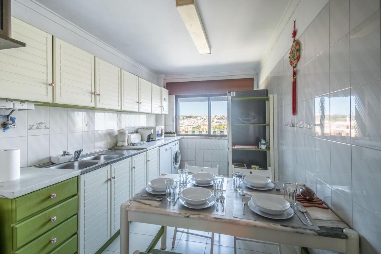 Apartmán Enjoy Lisbon Cascais Sintra 1200 Metres To Metro Blue Line Sintra Rail Line Free Parking Amadora Exteriér fotografie